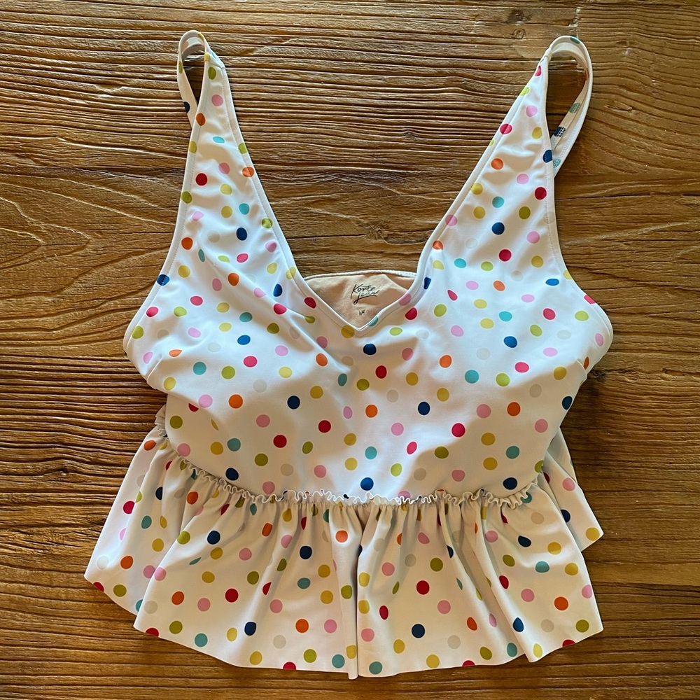 Kortni Jeane-Medium-Vneck-Circus Dots